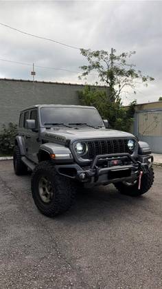 JEEP WRANGLER 2.0 TURBO GASOLINA SAHARA 4P 4X4 AT8